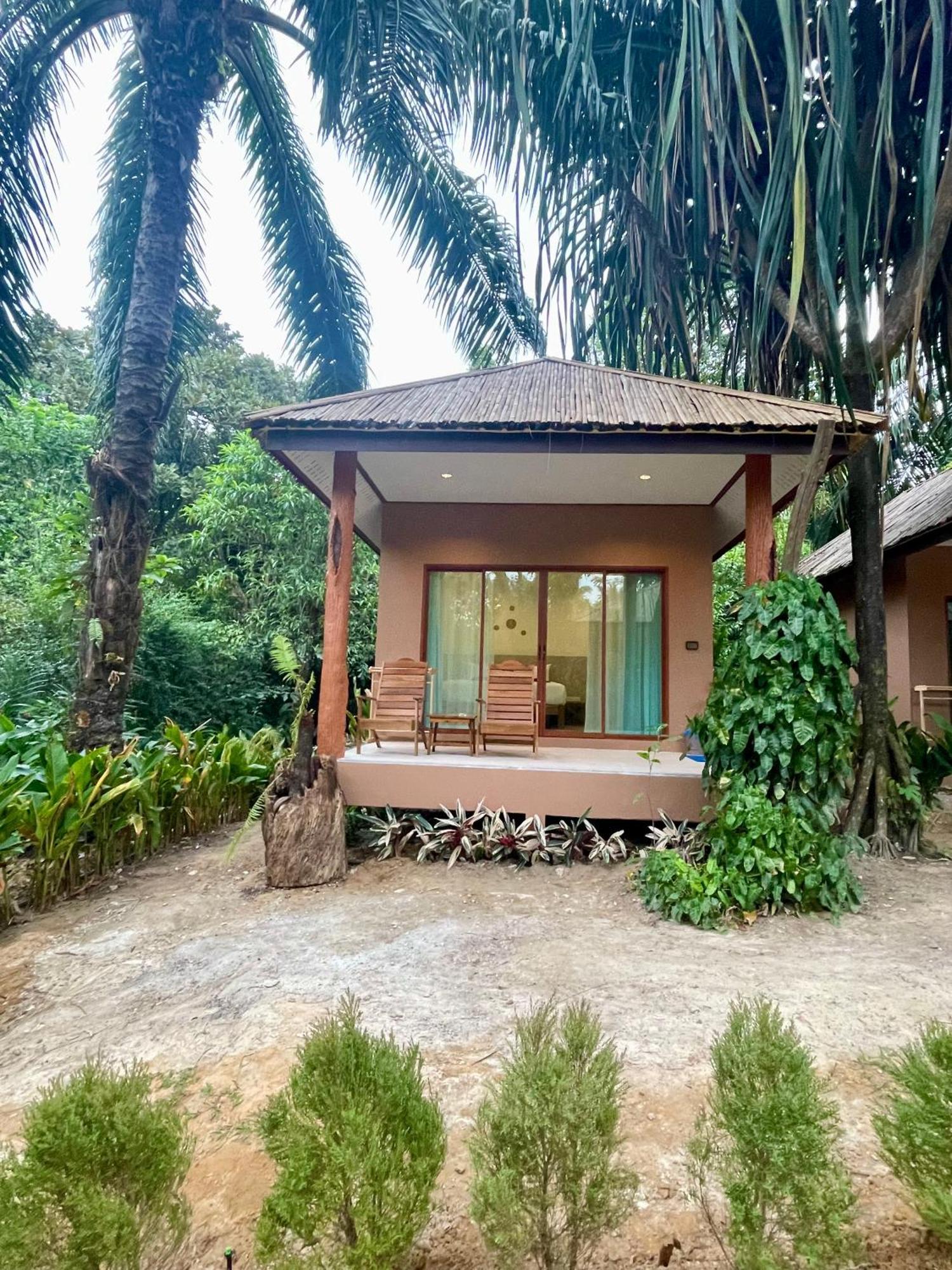 Sunny Cove Beach Resort Koh Phayam Ranong Luaran gambar