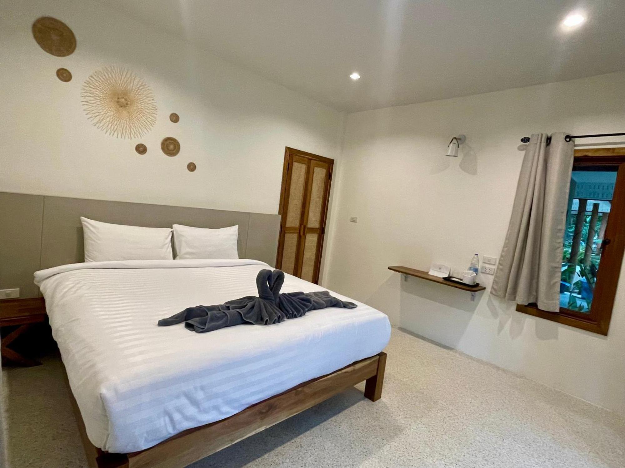 Sunny Cove Beach Resort Koh Phayam Ranong Luaran gambar